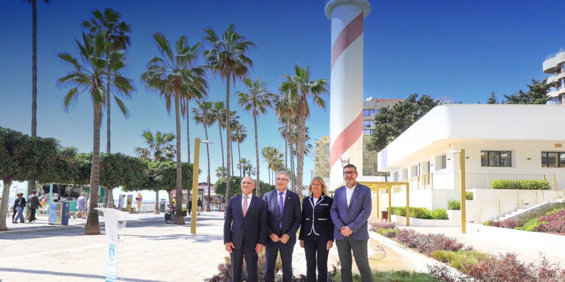 Marbella estrena nuevas instalaciones de la Oficina de Turismo e incorpora un Aula del Mar en el Faro de la ciudad