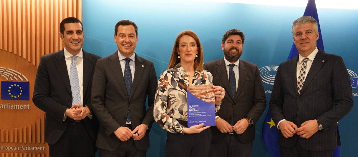 Moreno pide gestionar los fondos para la recuperación de Andalucía: «Son fundamentales para nosotros»