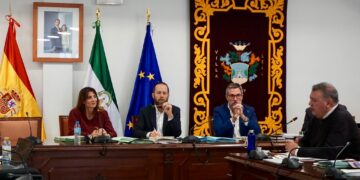 Mijas aprueba la ordenanza que permitirá la recepción de las urbanizaciones históricas de la localidad