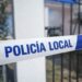 La Policía Local de Mijas detiene a una mujer tras okupar una vivienda en La Retama y agredir a los agentes durante el desalojo