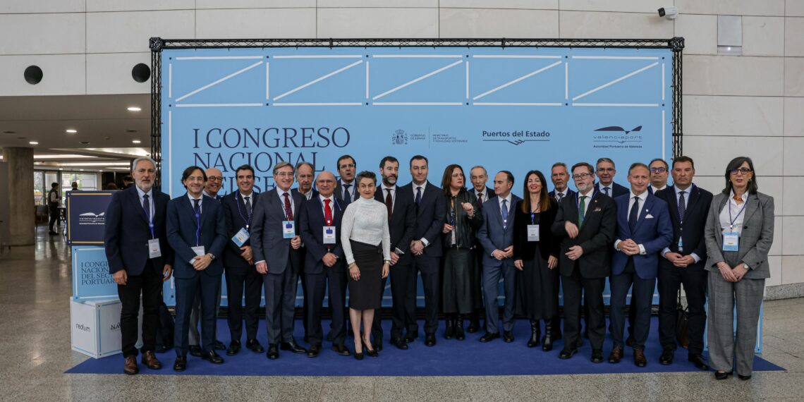 El Puerto de Málaga asiste al I Congreso Nacional Portuario para abordar los restos de un sector estratégico para España