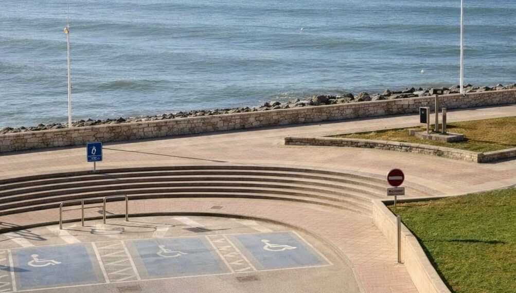 Un ladrón deja en coma a un hombre tras clavarle un cuchillo en la cabeza en Guadalmar