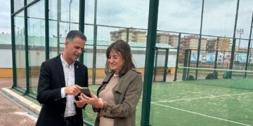 El Ayuntamiento de Fuengirola moderniza el acceso a las pistas de pádel del Elola con un nuevo sistema digital de reservas