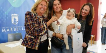 La Junta entrega 18 viviendas protegidas para jóvenes en la antigua Escuela de Idiomas de Marbella