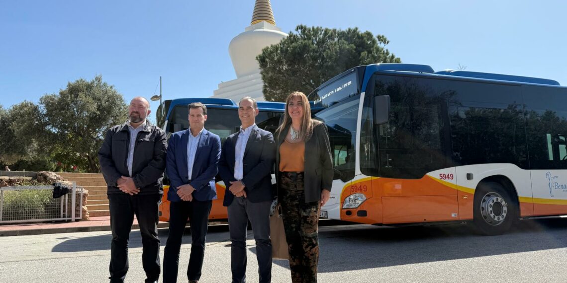 Benalmádena refuerza la línea 103 con nuevos autobuses más modernos y amplía su horario nocturno