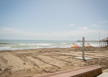 El Ayuntamiento de Torremolinos se anticipa para la recuperación de las playas