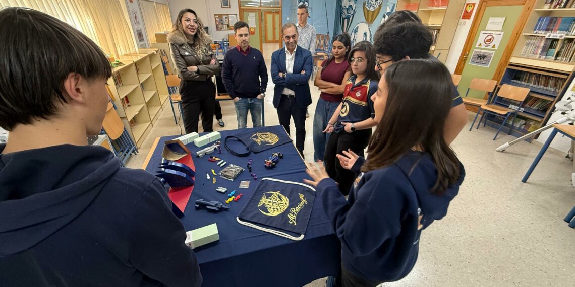 El IES Al-Baytar impulsa proyectos de innovación educativa en Fórmula 1 y astronomía con proyección internacional