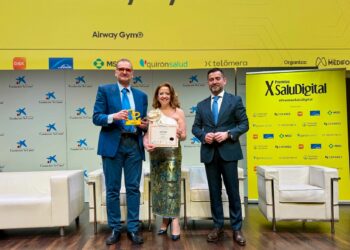 El doctor Carlos O’Connor, del Hospital Quirónsalud Marbella, recibe una distinción en los Premios SaluDigital por la APP Airway Gym