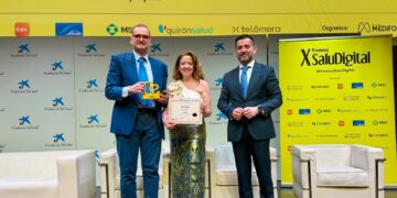 El doctor Carlos O’Connor, del Hospital Quirónsalud Marbella, recibe una distinción en los Premios SaluDigital por la APP Airway Gym