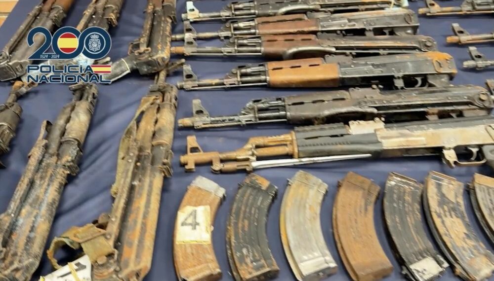 Doble golpe al narcotráfico en Marbella y Algeciras: descubierta una tonelada de cocaína y 25 armas de fuego