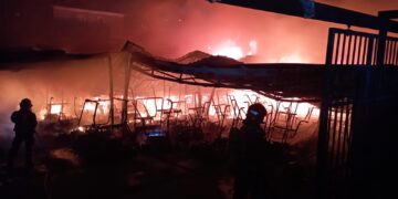 Susto tremendo en el Club de Golf Guadalmina: calcinado un centenar de buggies del campo