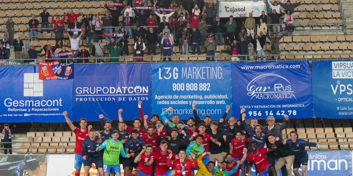 El milagro del Estepona es posible: la permanencia en Segunda RFEF, a tiro