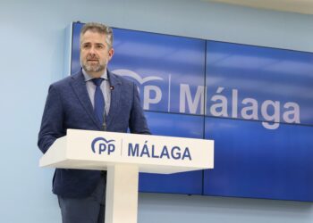 PP critica «empobrecimiento» de los malagueños por inflación y guerra, mientras el Gobierno eleva recaudación