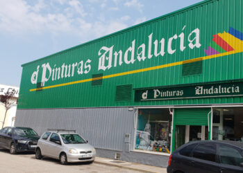 Pinturas Andalucía dona 8.000 litros de pintura para viviendas afectadas por el temporal