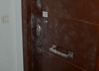 Detenidos dos jóvenes que cometían robos en viviendas de Málaga mientras los moradores dormían