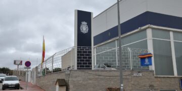 Detenido un hombre por el asalto al propietario de un vehículo que le sorprendió robando dentro en Ronda