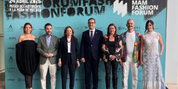 Navarro destaca Málaga “como potencia de la moda” que ha sabido adaptarse a las nuevas formas de diseñar y consumir