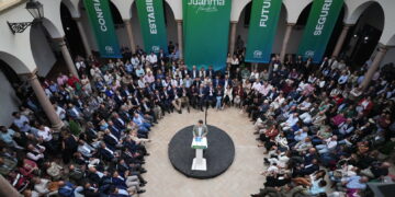 Juanma Moreno presenta en Antequera el programa del PP para el próximo 17 de mayo