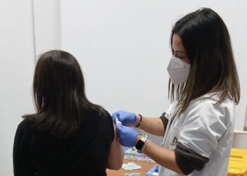 El Distrito Sanitario Málaga-Valle del Guadalhorce intensifica la vacunación en centros escolares