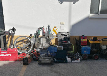 La Guardia Civil detiene a 5 personas por robo de maquinaria industrial en la Costa del Sol