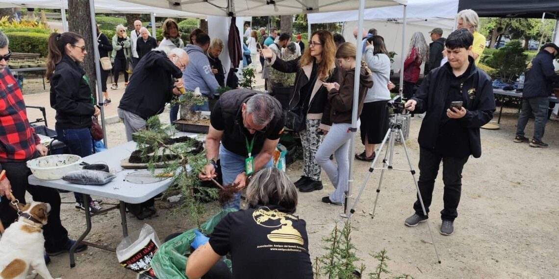 El Parque de la Paloma acogerá este fin de semana una nueva edición de la Feria de Plantas de Colección