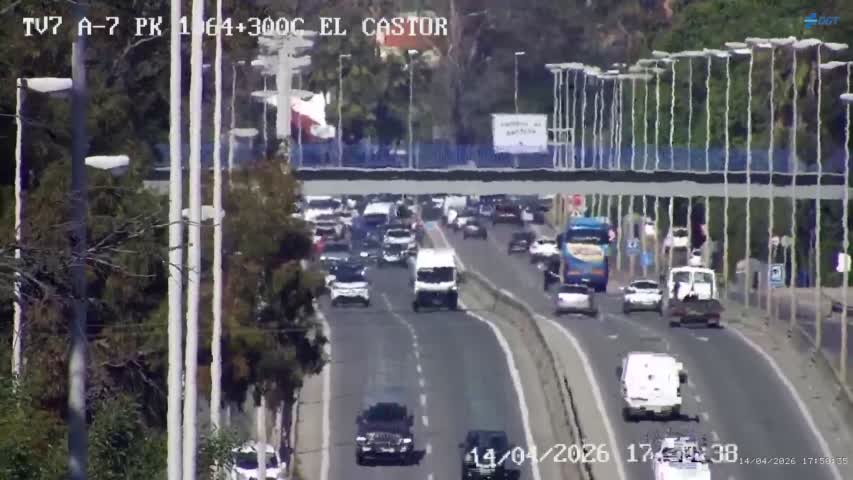 Hasta siete vehículos implicados en una colisión múltiple en la A-7 a la altura de Estepona