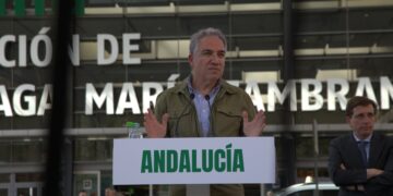 Bendodo critica que Puente «maltrata, insulta y falta el respeto a los malagueños»