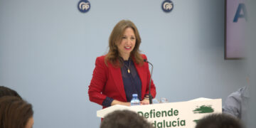 Navarro anuncia que los alcaldes del PP serán los jefes de campaña en cada municipio de cara al 17M