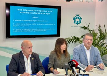 Mijas reúne a las urbanizaciones para avanzar en la ordenanza que permitirá su recepción