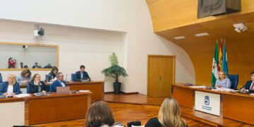 Fuengirola contará con un Centro de Urgencias 24 Horas tras ceder el Ayuntamiento a la Junta de Andalucía una parcela municipal