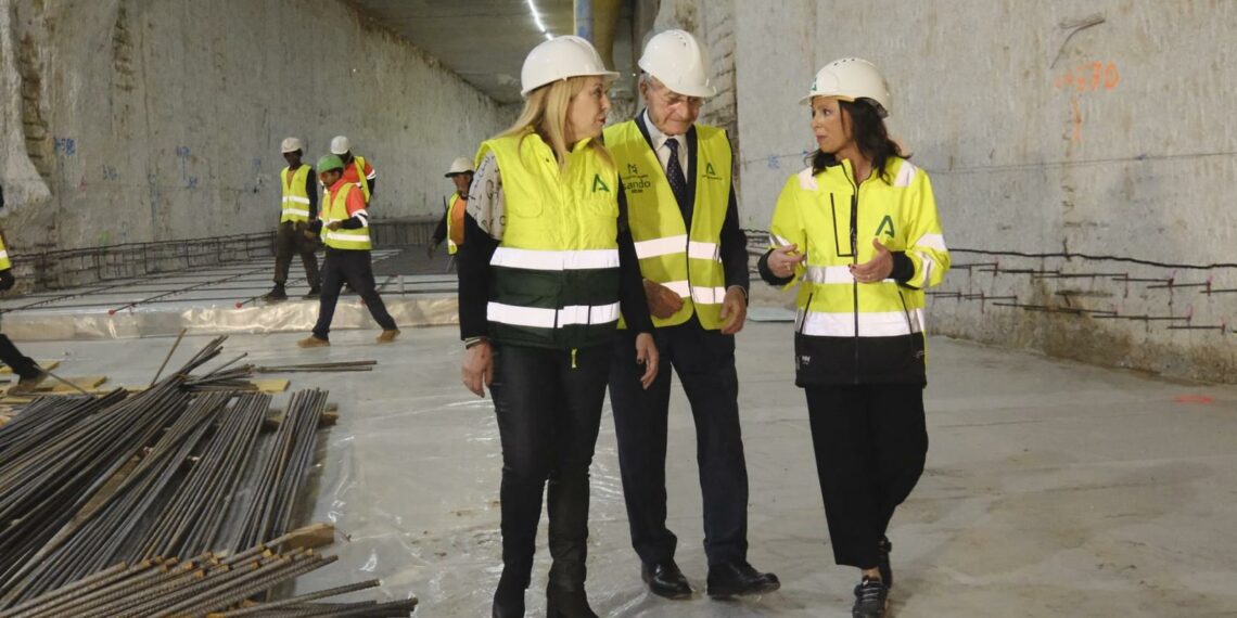 Visita a la ampliación del metro de Málaga en calle Hilera: el túnel progresa hasta los 50 metros