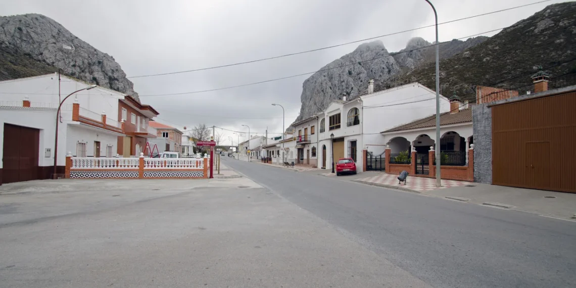 La Guardia Civil busca a un joven que intentó agredir a una mujer en Zafarraya (Granada)