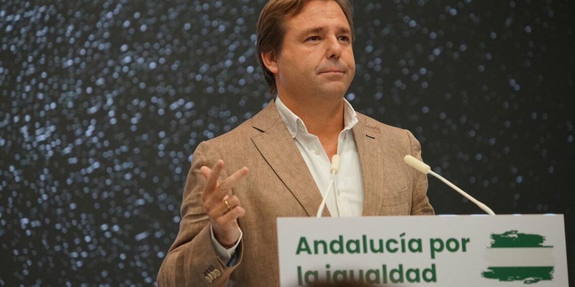 PP-A denuncia «campaña sucia» de Montero, a la que pide «cese como militante» de quien intentó «agredir» a Moreno