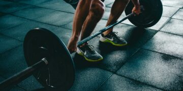 Los andaluces pueden desde este miércoles solicitar las nuevas deducciones por gimnasio, celiaquía y veterinario