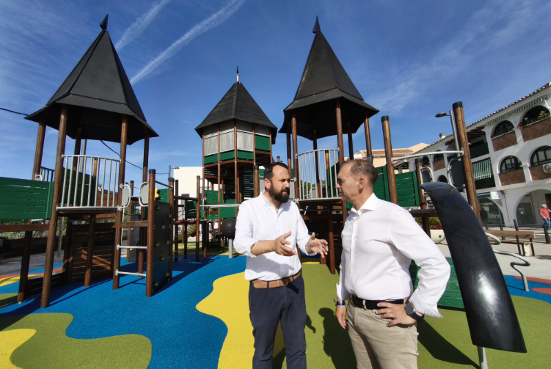 Modernizado el parque infantil de Pueblosol con una completa renovación del pavimento de seguridad