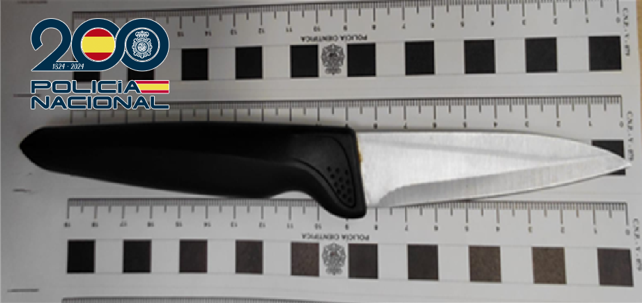 Detenido en Málaga un individuo tras atacar a otro con un cuchillo y herirle en el brazo para robarle su patinete