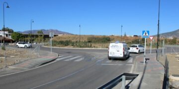 Detienen a un conductor y un acompañante en Mijas por conducir un vehículo robado