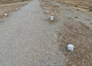 El Ayuntamiento de Manilva denuncia el robo de más de 100 luces LED nuevas en la Senda Litoral: «Un grave perjuicio para el municipio»