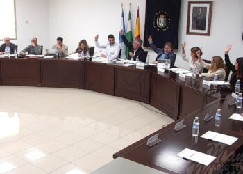 Manilva da luz verde al bonobús: los mayores podrán hacer uso del transporte público de manera gratuita