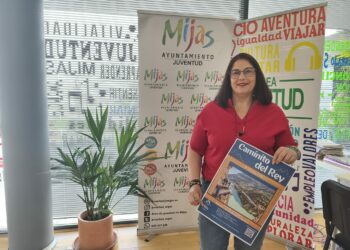 El Departamento de Juventud organiza una excursión al emblemático Caminito del Rey destinada a jóvenes del municipio