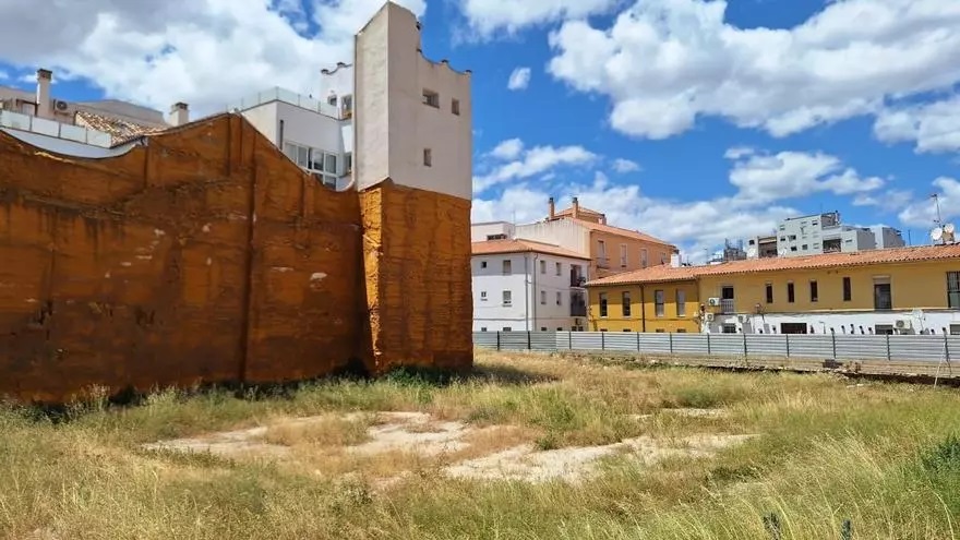 La Junta recibe tres ofertas para la construcción de 50 viviendas protegidas en El Perchel de Málaga