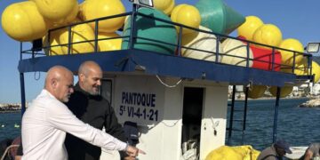 Comienza la instalación del balizamiento de playas en la Costa del Sol Occidental