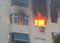 Tres personas afectadas tras un aparatoso incendio en una vivienda en el centro de Estepona