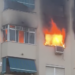 Tres personas afectadas tras un aparatoso incendio en una vivienda en el centro de Estepona