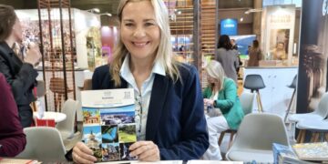 Benalmádena promociona su oferta turística en la feria Expovacaciones de Bilbao
