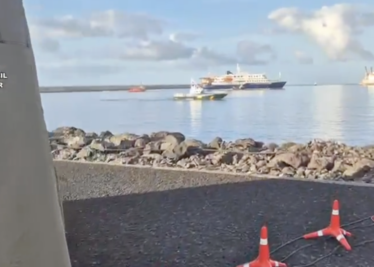 Comienza el desembarco de los primeros pasajeros del MV Hondius en Tenerife
