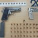 Intervenidas dos pistolas y más de medio centenar de cartuchos en dos operativos antidroga en Málaga: hay tres detenidos