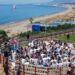 Marbella da un paso histórico en la modernización de los servicios de playa con la regularización de las concesiones de hamacas en todo el litoral