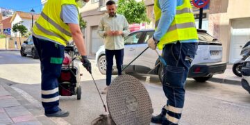 El Ayuntamiento de Fuengirola refuerza las labores de desinsectación ante el aumento de las temperaturas