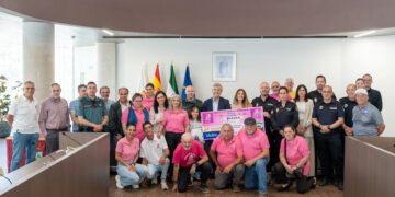 La asociación Paula y la Fábrica de Médula dona 18.000 euros a la Fundación Josep Carreras contra la leucemia